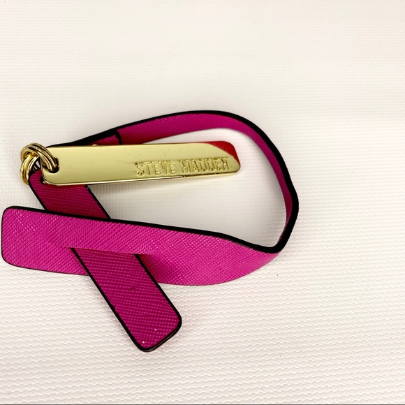 FREE w/Purchase Steve Madden Gold Tone & Magenta Accessory - Picture 6 of 8